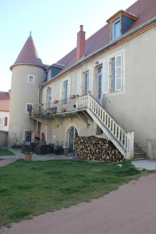 Chateau Besson Desertines  Exterior photo